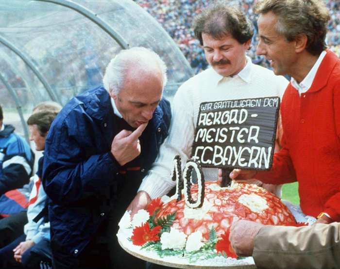 1987-Bayern-Munich-Udo-Lattek.jpg